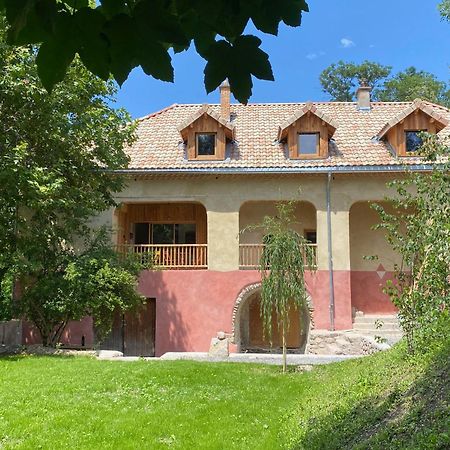 Les Cabanes Du Dauphine Et Logis A La Ferme Gap Exterior photo